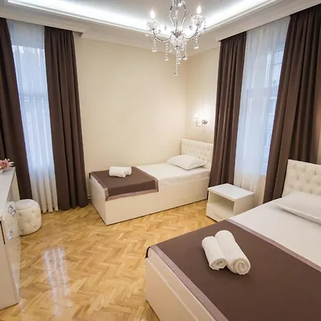 Center Deluxe Garni